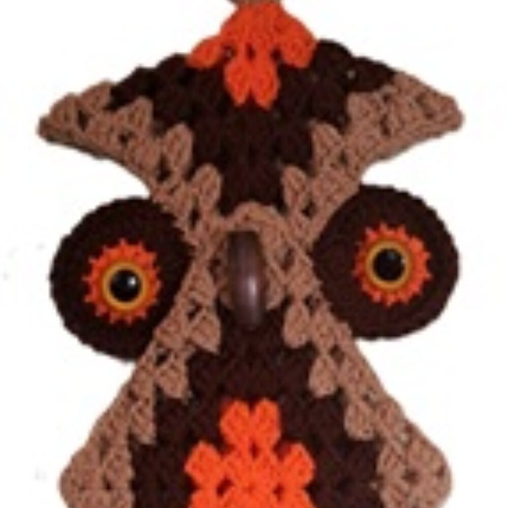 Vtg 70s Crocheted Owl Towel Ring